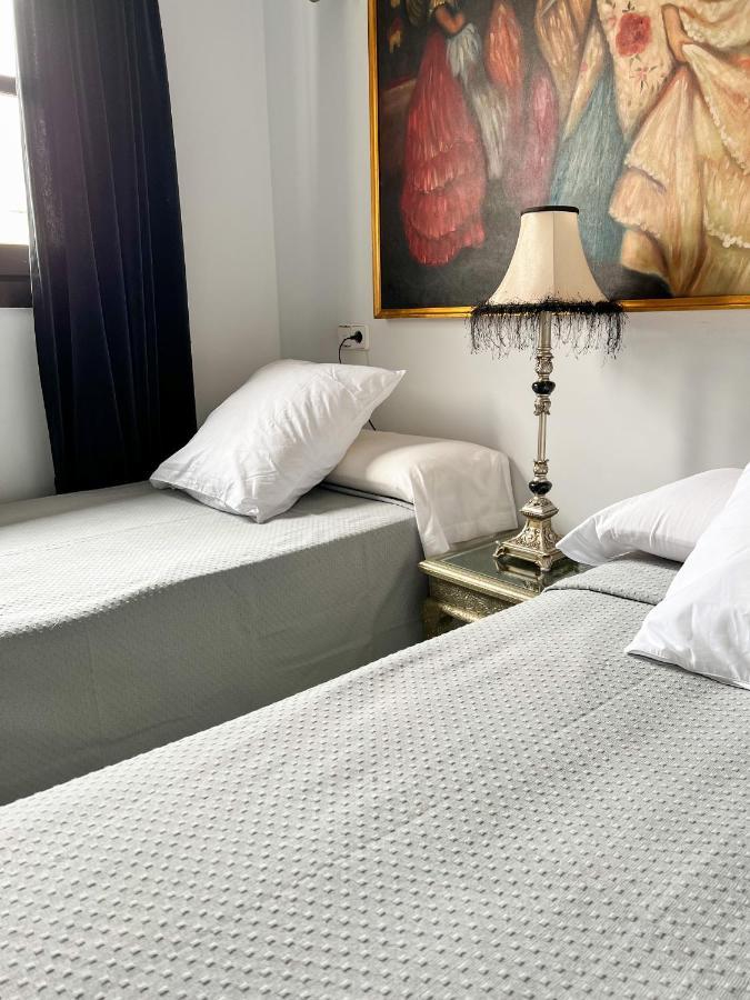 Hostal Servilia Carmona  Exteriér fotografie